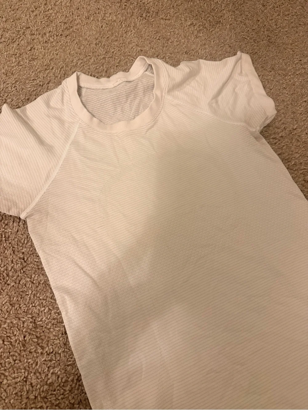 lululemon athletica White Swiftly Tech Short Sleeve Women's Performance Tee